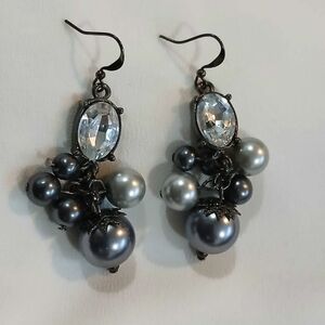 Elegant Silver and Black Pearl Drop Earrings